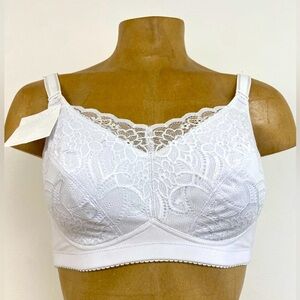 Women's 18-Hour Ultimate Lift Wireless Full-Coverage Bra with Everyday Comfort,